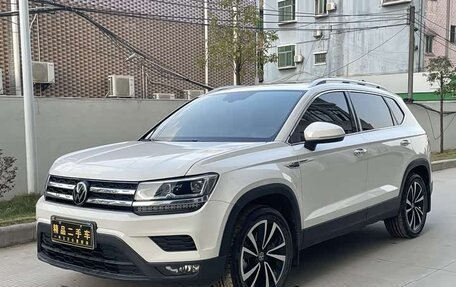 Volkswagen Tharu, 2022 год, 1 670 000 рублей, 2 фотография