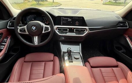 BMW 3 серия, 2021 год, 2 000 000 рублей, 8 фотография