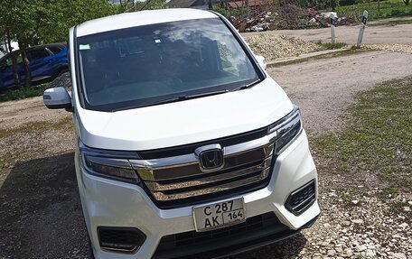 Honda Stepwgn IV, 2020 год, 2 800 000 рублей, 4 фотография