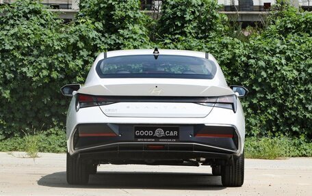 Hyundai Elantra, 2026 год, 1 700 000 рублей, 6 фотография