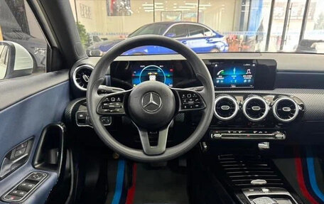 Mercedes-Benz A-Класс, 2022 год, 1 710 000 рублей, 9 фотография