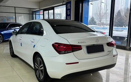 Mercedes-Benz A-Класс, 2022 год, 1 710 000 рублей, 4 фотография