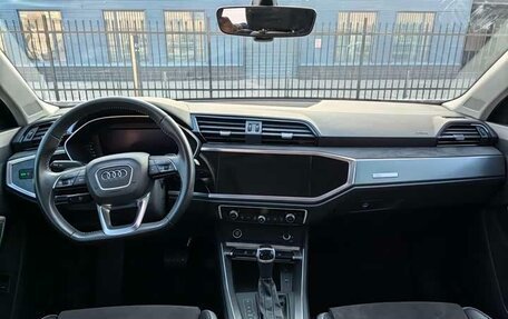 Audi Q3, 2022 год, 2 410 000 рублей, 10 фотография