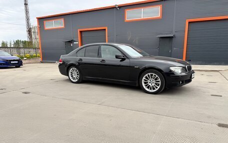 BMW 7 серия, 2005 год, 1 150 000 рублей, 9 фотография