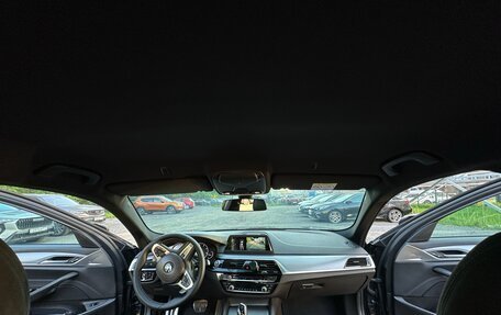 BMW 5 серия, 2019 год, 2 850 000 рублей, 13 фотография