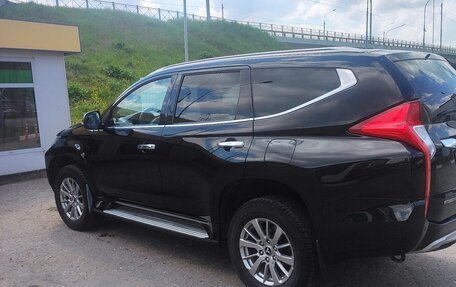 Mitsubishi Pajero Sport III рестайлинг, 2018 год, 3 050 000 рублей, 4 фотография