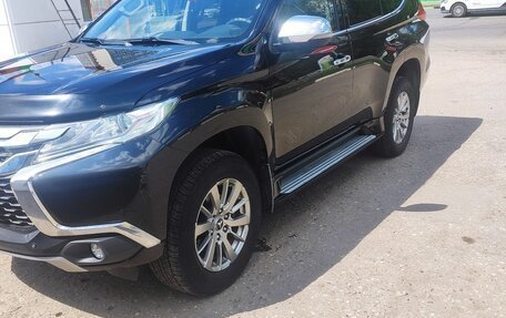 Mitsubishi Pajero Sport III рестайлинг, 2018 год, 3 050 000 рублей, 7 фотография