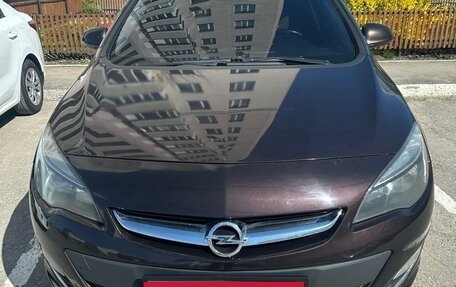 Opel Astra J, 2013 год, 650 000 рублей, 1 фотография