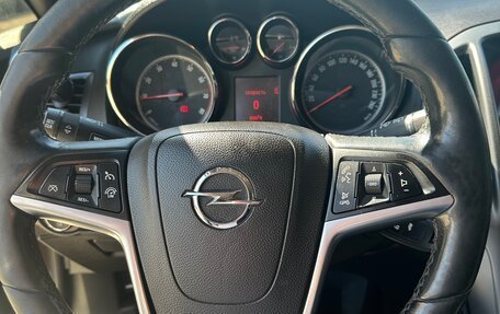 Opel Astra J, 2013 год, 650 000 рублей, 11 фотография