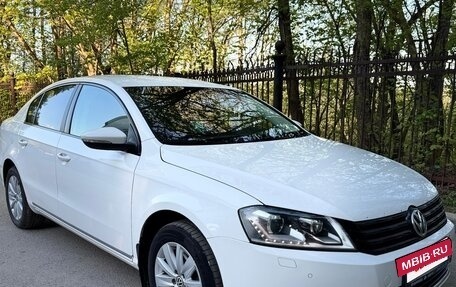 Volkswagen Passat B7, 2013 год, 999 999 рублей, 2 фотография