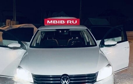 Volkswagen Passat B7, 2013 год, 999 999 рублей, 12 фотография