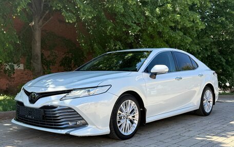 Toyota Camry, 2018 год, 2 730 000 рублей, 1 фотография