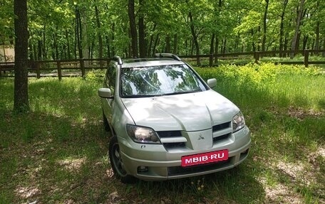 Mitsubishi Outlander III рестайлинг 3, 2004 год, 450 000 рублей, 1 фотография