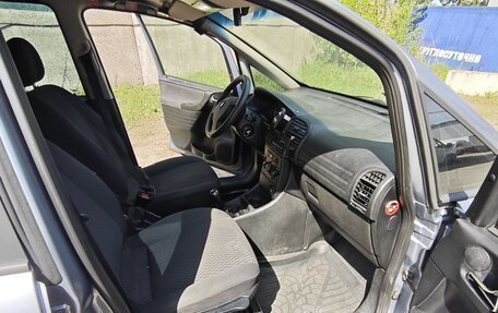 Opel Zafira A рестайлинг, 2003 год, 206 600 рублей, 13 фотография
