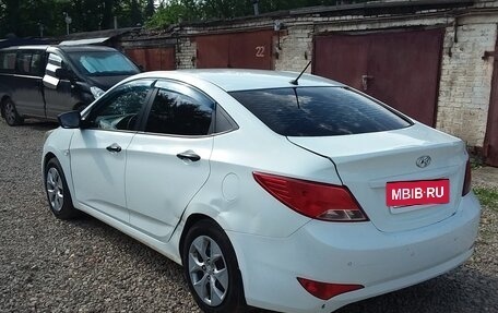 Hyundai Solaris II рестайлинг, 2015 год, 600 000 рублей, 5 фотография