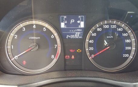Hyundai Solaris II рестайлинг, 2015 год, 600 000 рублей, 14 фотография