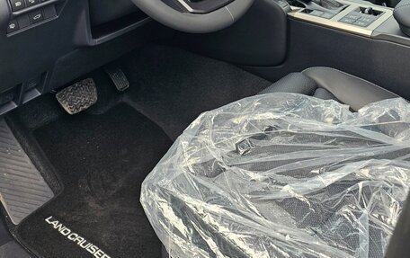 Toyota Land Cruiser Prado, 2024 год, 10 500 000 рублей, 6 фотография