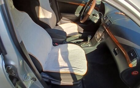 Toyota Avensis III рестайлинг, 2006 год, 805 000 рублей, 24 фотография