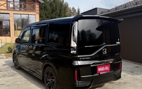 Honda Stepwgn IV, 2020 год, 2 800 000 рублей, 4 фотография