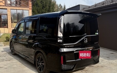 Honda Stepwgn IV, 2020 год, 2 800 000 рублей, 5 фотография