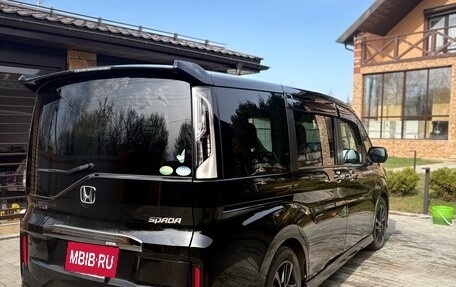 Honda Stepwgn IV, 2020 год, 2 800 000 рублей, 3 фотография