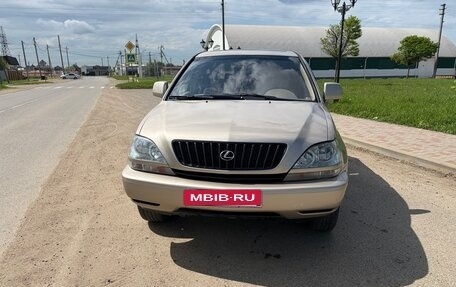 Lexus RX IV рестайлинг, 1999 год, 677 000 рублей, 2 фотография