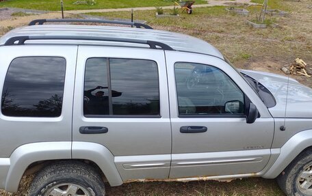 Jeep Liberty (North America) I, 2004 год, 400 000 рублей, 4 фотография