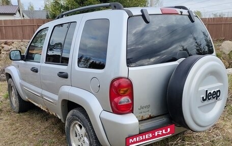 Jeep Liberty (North America) I, 2004 год, 400 000 рублей, 3 фотография