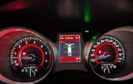 Dodge Journey I, 2012 год, 1 000 000 рублей, 17 фотография