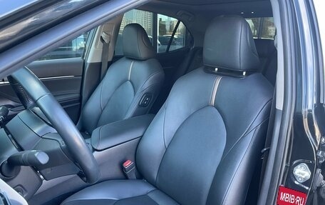 Toyota Camry, 2023 год, 3 440 000 рублей, 15 фотография
