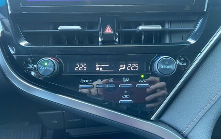 Toyota Camry, 2023 год, 3 440 000 рублей, 26 фотография
