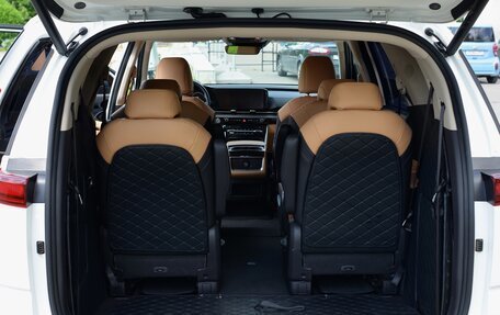 KIA Carnival, 2022 год, 4 500 000 рублей, 15 фотография