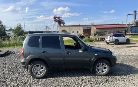 Chevrolet Niva I рестайлинг, 2011 год, 345 000 рублей, 4 фотография