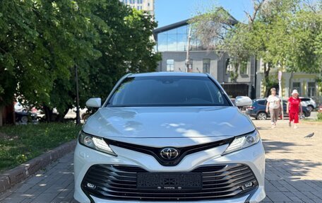 Toyota Camry, 2018 год, 2 730 000 рублей, 3 фотография