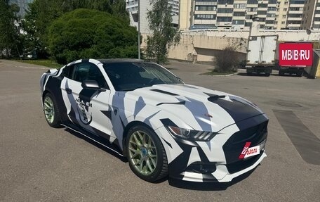 Ford Mustang VI рестайлинг, 2015 год, 2 080 000 рублей, 3 фотография