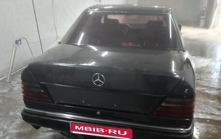 Mercedes-Benz W124, 1989 год, 210 000 рублей, 4 фотография