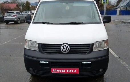 Volkswagen Transporter T5 рестайлинг, 2005 год, 950 000 рублей, 1 фотография