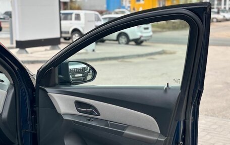 Chevrolet Cruze II, 2010 год, 550 000 рублей, 7 фотография
