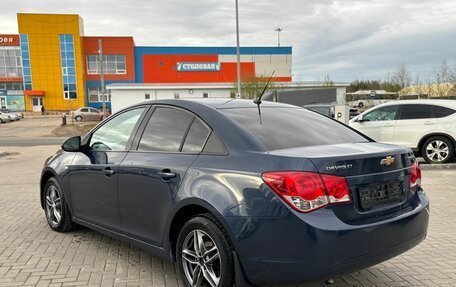 Chevrolet Cruze II, 2010 год, 550 000 рублей, 5 фотография