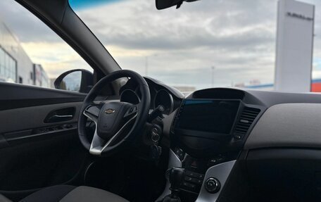 Chevrolet Cruze II, 2010 год, 550 000 рублей, 25 фотография