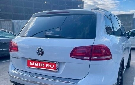 Volkswagen Touareg III, 2015 год, 2 750 000 рублей, 3 фотография