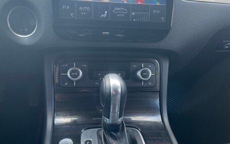 Volkswagen Touareg III, 2015 год, 2 750 000 рублей, 17 фотография