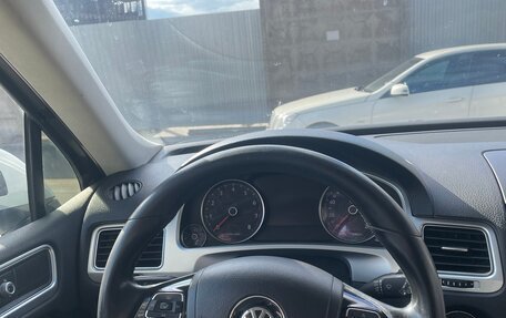 Volkswagen Touareg III, 2015 год, 2 750 000 рублей, 12 фотография