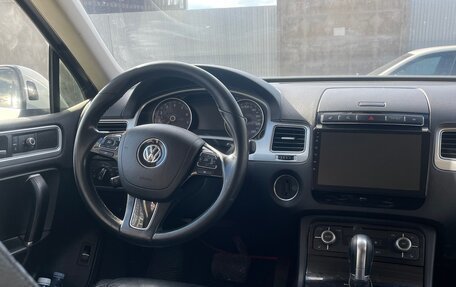 Volkswagen Touareg III, 2015 год, 2 750 000 рублей, 11 фотография