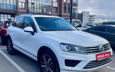 Volkswagen Touareg III, 2015 год, 2 750 000 рублей, 8 фотография