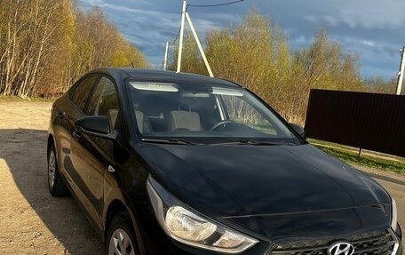 Hyundai Solaris II рестайлинг, 2018 год, 1 150 000 рублей, 2 фотография