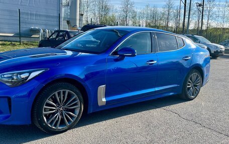 KIA Stinger I, 2019 год, 2 300 000 рублей, 2 фотография