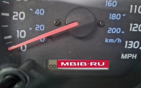 Toyota Land Cruiser 100 рестайлинг 2, 2000 год, 1 550 000 рублей, 17 фотография