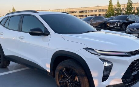 Chevrolet Trax, 2023 год, 1 840 000 рублей, 3 фотография