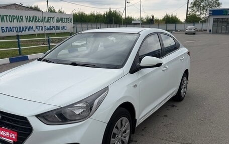 Hyundai Solaris II рестайлинг, 2018 год, 740 000 рублей, 2 фотография